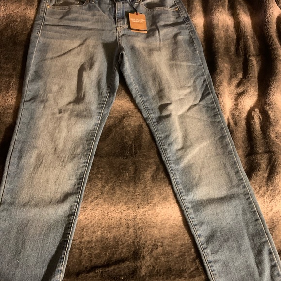 Jeans - Picture 2 of 4